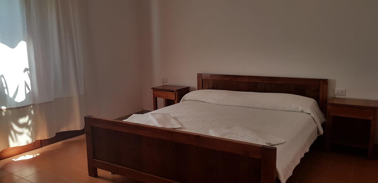 Residence Spiaggia Bianca 골푸아랑시 외부 사진